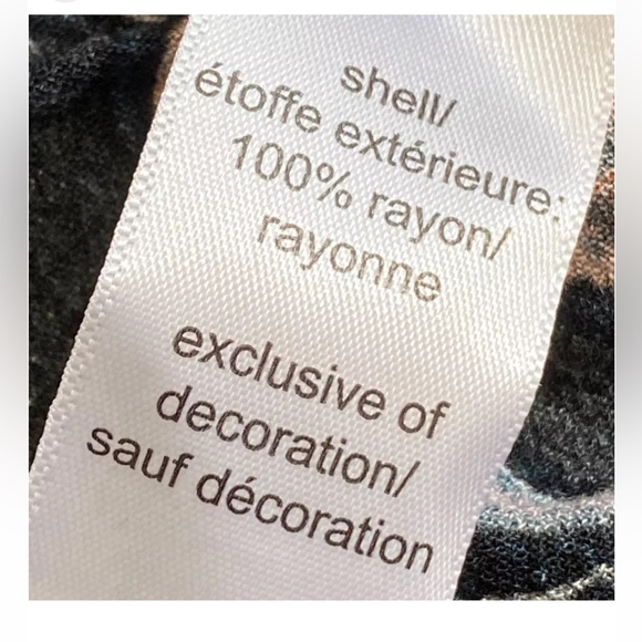 Maurices Black Floral Long Sleeve Blouse with Neck Cutout - Size L - Picture 14 of 14